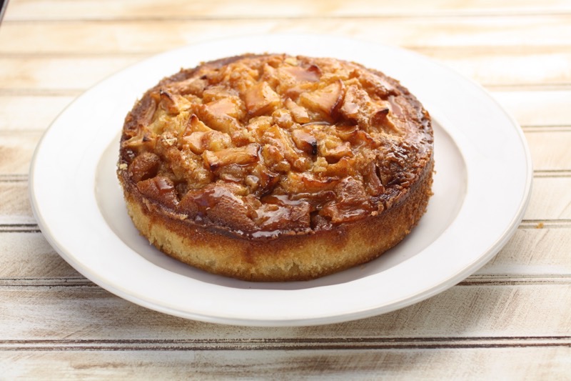 Apple Rum Cake